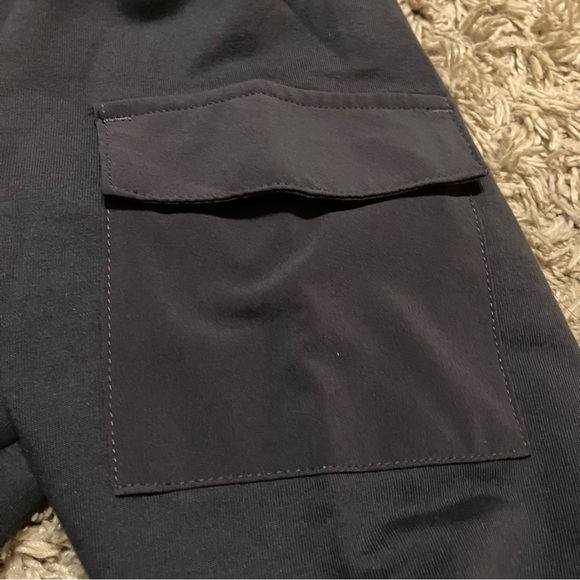 NWT All in Motion Woman’s Cropped Sweater - Picture 4 of 8